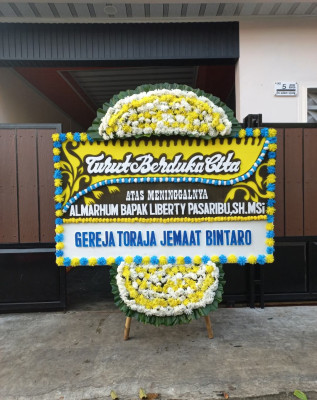 Papan Bunga Duka di Salambue