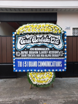 Papan Bunga Duka di Salambue